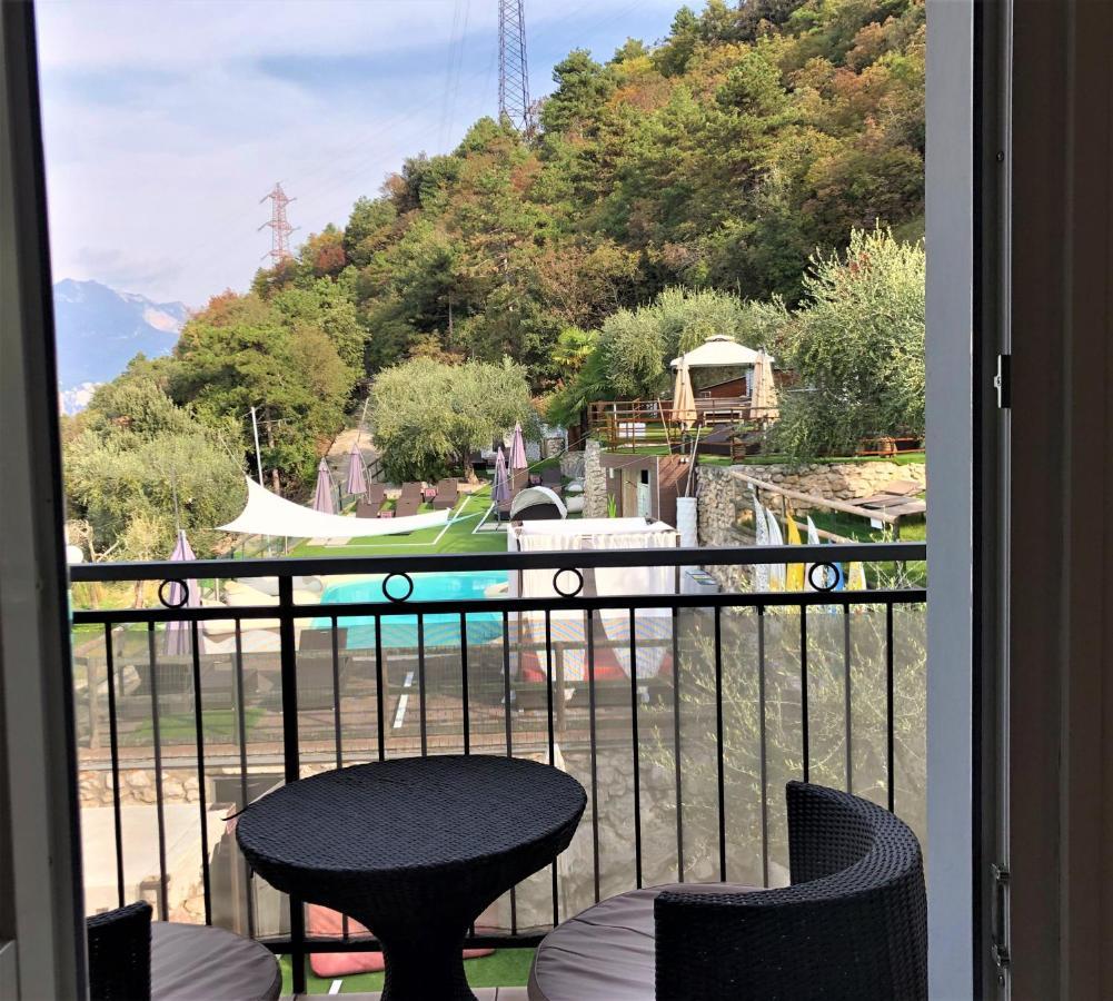 Hotel Isola Verde Torbole Sul Garda Exterior photo
